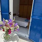 Family House Near Apartament Logaras