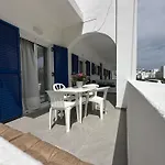 Apartament Family House Near Logaras